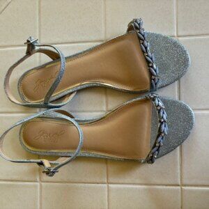 Beautiful Jewel by Badgley Mishcka Sandals SZ 9